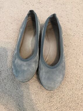 Dansko Women's Suede Ballet Flats